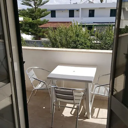 Grazioso Con Giardino 10 בית נופש *